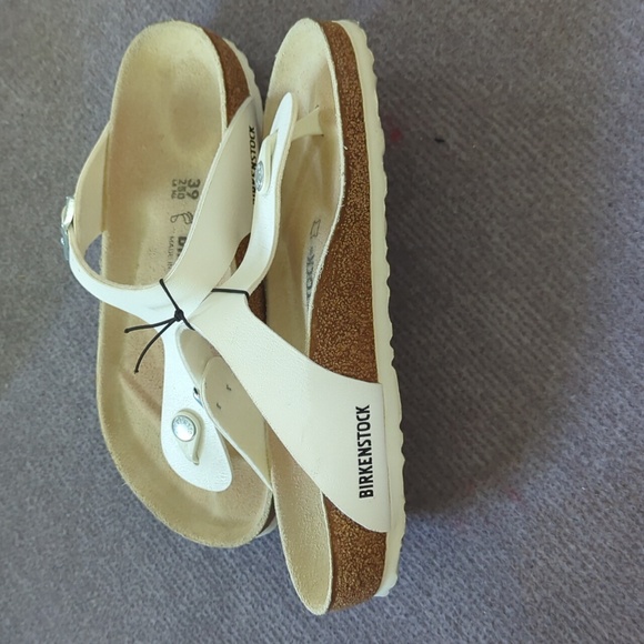SOLD White Birkenstocks Like New - Picture 4 of 4